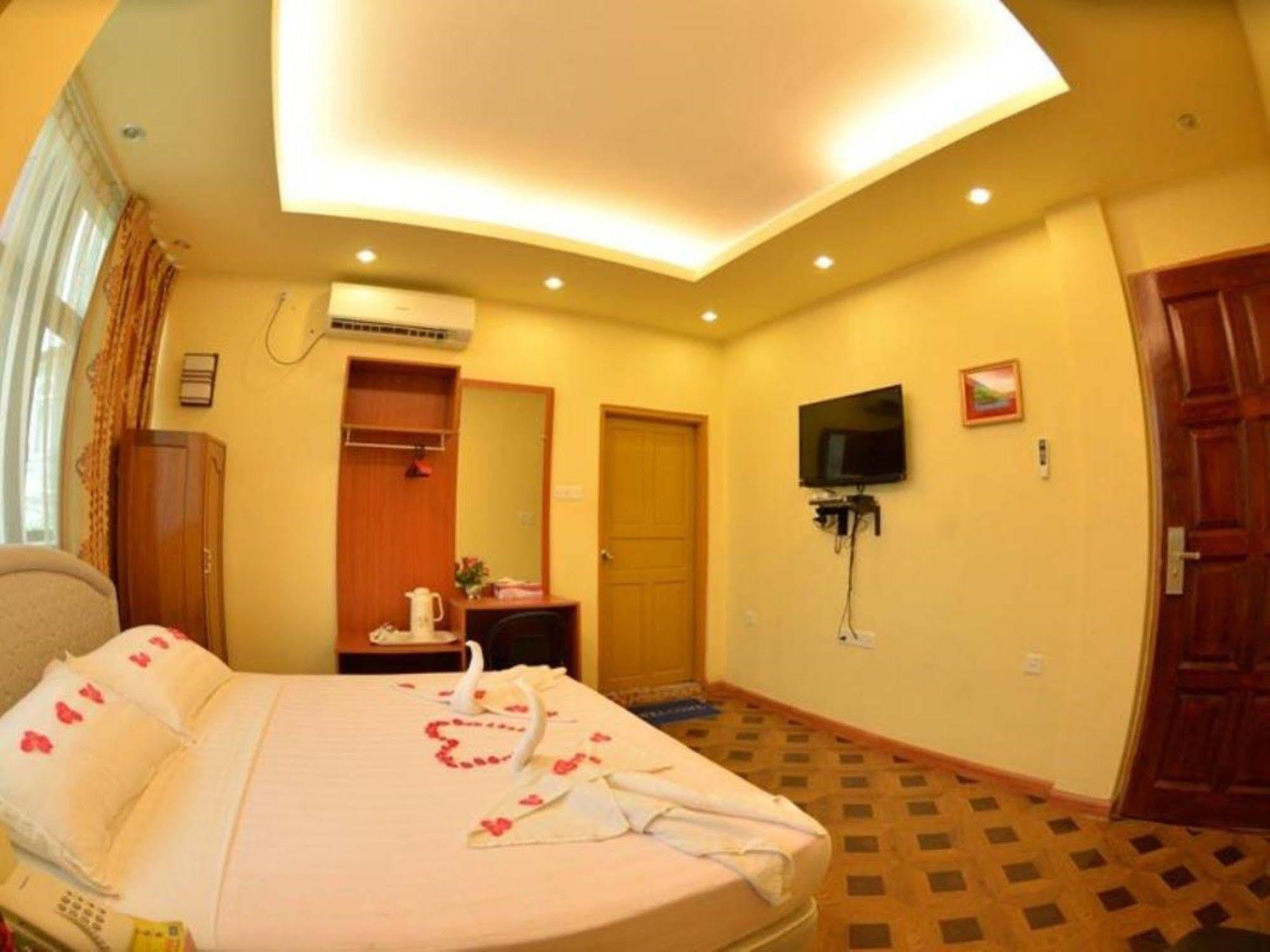 New Golden Forward Hotel Yangon Exterior foto